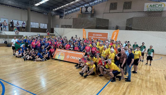 6ª Copa Cresol de Vôlei Gigante movimenta idosos do oeste do Paraná